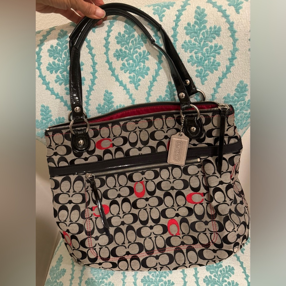 Coach signature jacquard black and red toteEUC no call outs msrp 299
